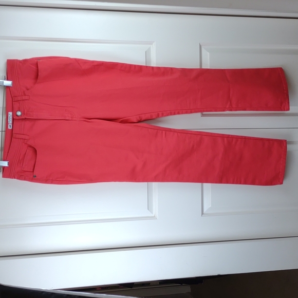 Lee Women's Classic Fit At The Waist Coral Tango High Rise Straight Leg Jeans - Picture 2 of 8